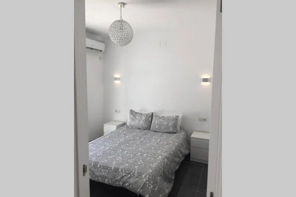 Casa Reformada Con Terraza/Wifi/Aire Acondicionado Villa Seville Holiday home